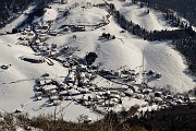 46 Dalla croce del Monte Castello zoom su Valpiana